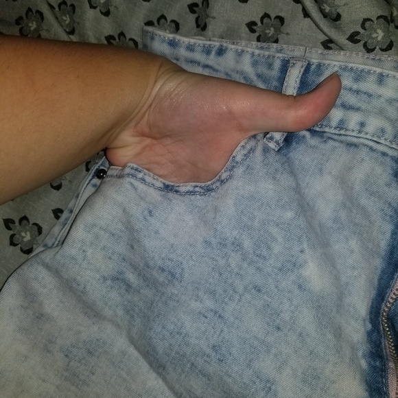 Forever 21 Shorts - Picture 4 of 4